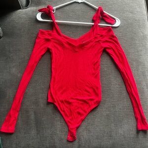 Express Girls Red Off-Shoulder Long Sleeve Bodysuit with Tie Straps